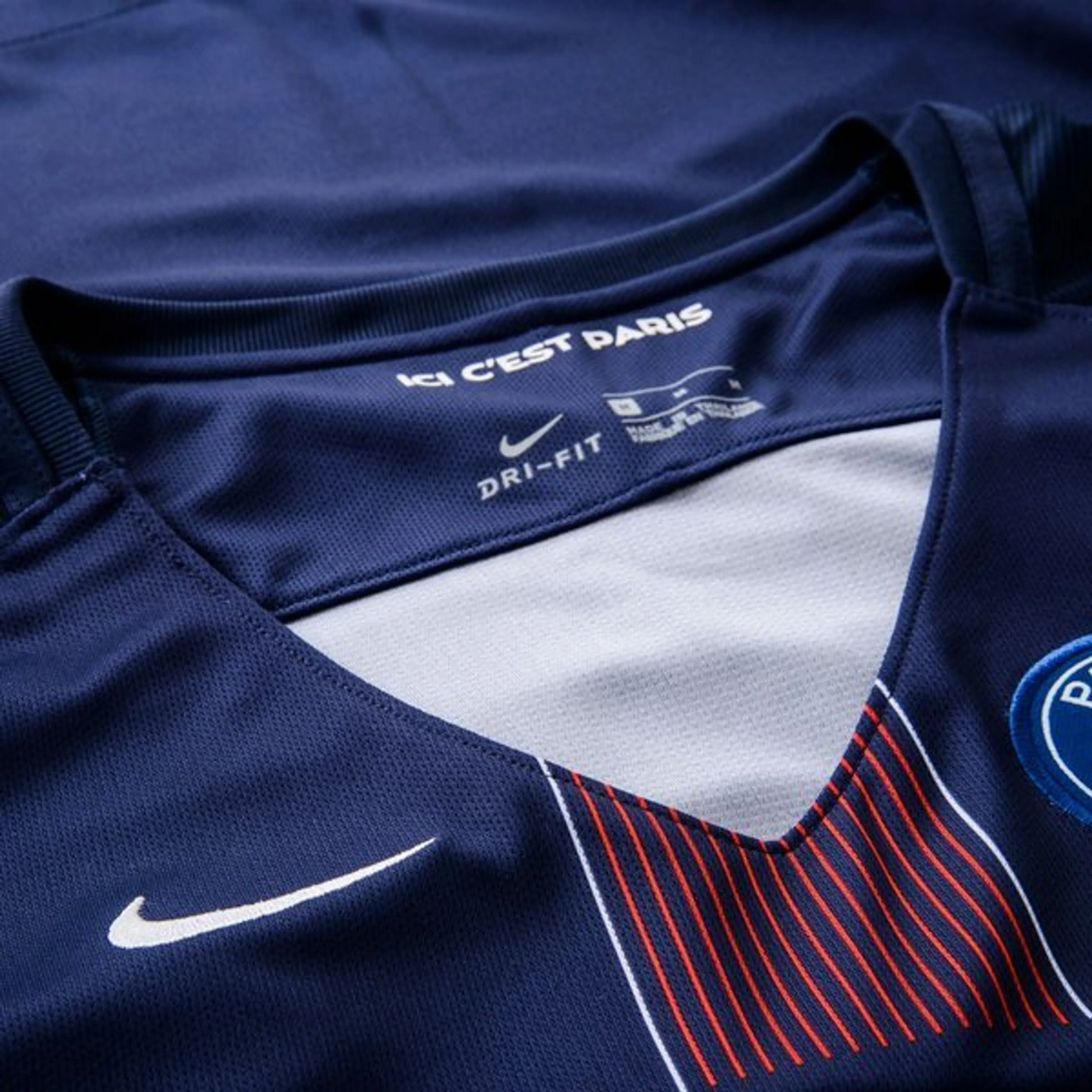 Maillot 2016-17 Paris Saint-Germain Domicile